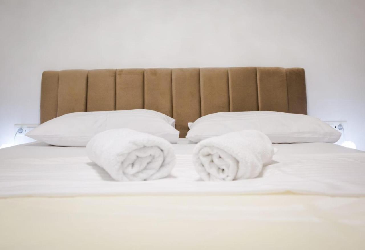 Lions Luxury Rooms Split Buitenkant foto